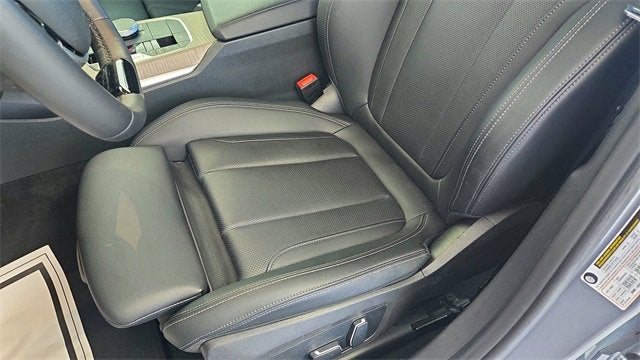 2025 BMW 3 Series 330i