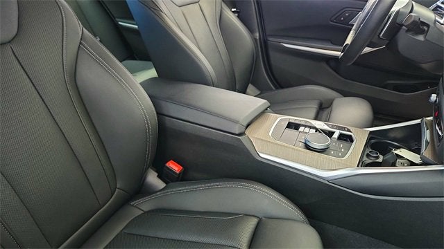 2025 BMW 3 Series 330i