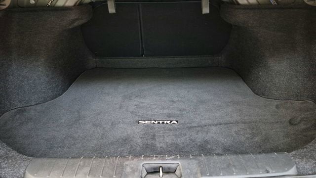 2022 Nissan Sentra SR Xtronic CVT