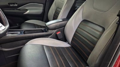 2023 Nissan Kicks SR Xtronic CVT
