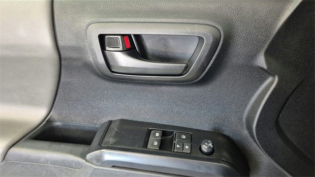 2022 Toyota Tacoma 2WD SR