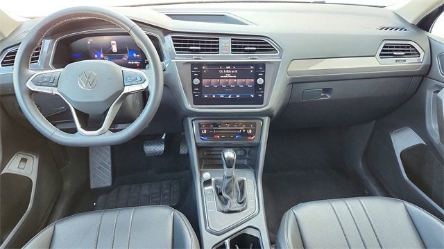 2023 Volkswagen Tiguan 2.0T SE R-Line Black