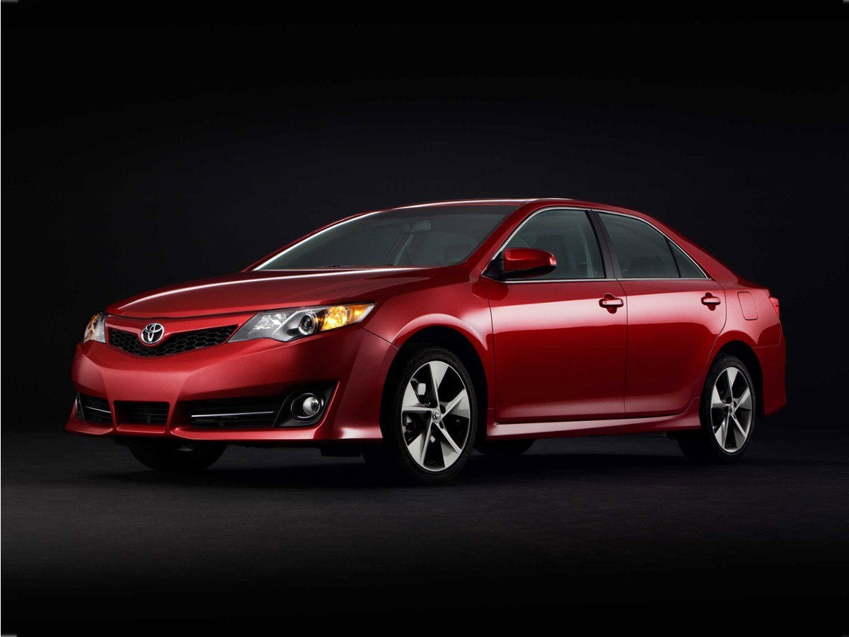 2014 Toyota Camry 2.5 Auto SE's photo