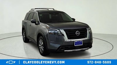 2025 Nissan Pathfinder SL FWD