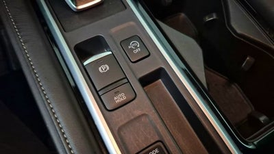 2025 Nissan Pathfinder SL FWD