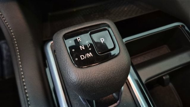 2025 Nissan Pathfinder SL FWD