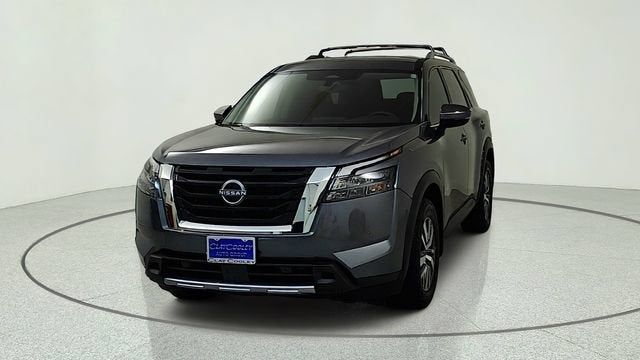 2025 Nissan Pathfinder SL FWD