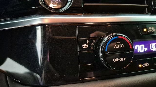 2025 Nissan Pathfinder SL FWD