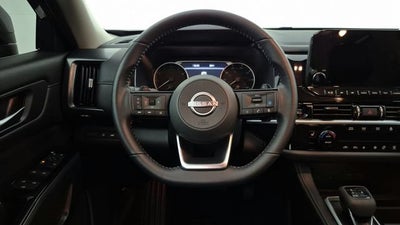 2025 Nissan Pathfinder SL FWD