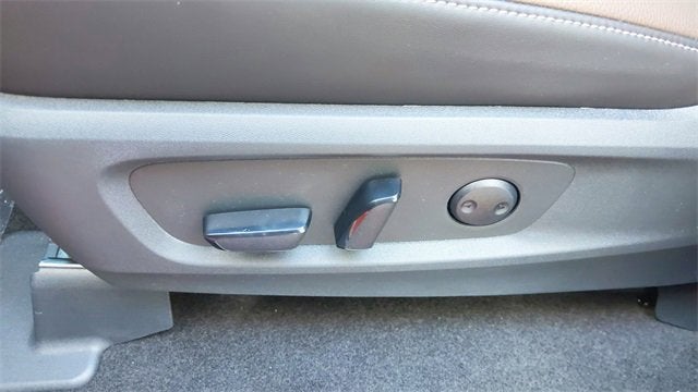 2024 Nissan Pathfinder Platinum FWD