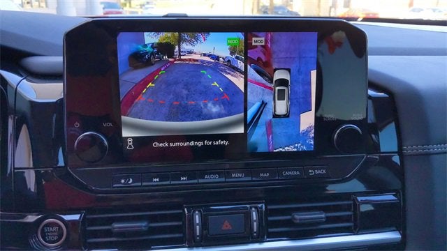 2024 Nissan Pathfinder Platinum FWD