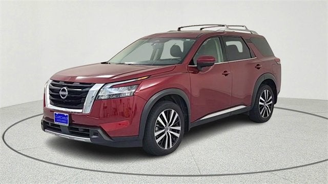 2024 Nissan Pathfinder Platinum FWD
