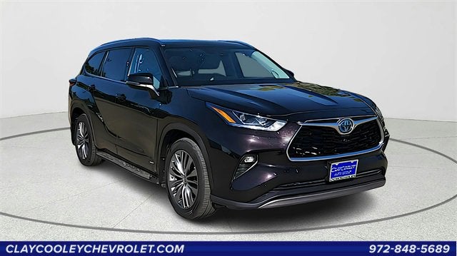 2022 Toyota Highlander Hybrid Platinum
