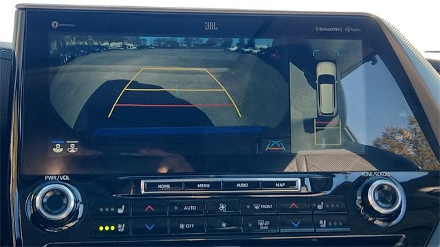 2022 Toyota Highlander Hybrid Platinum