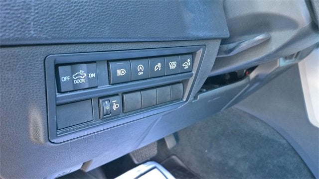 2023 Toyota Tundra 4WD SR5