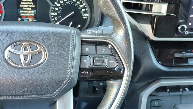 2023 Toyota Tundra 4WD SR5