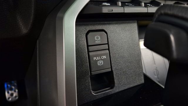 2024 Toyota Tundra Hybrid Platinum 4WD