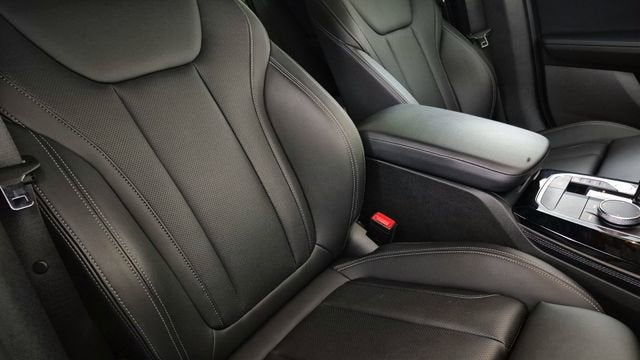 2024 BMW X4 xDrive30i