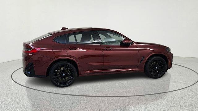 2024 BMW X4 xDrive30i