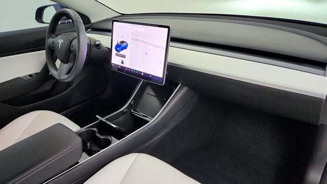 2020 Tesla Model 3 Standard Range Rear-Wheel Drive