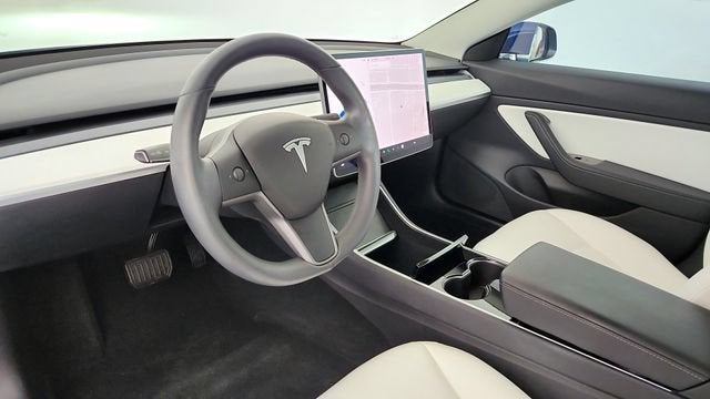 2020 Tesla Model 3 Standard Range Rear-Wheel Drive