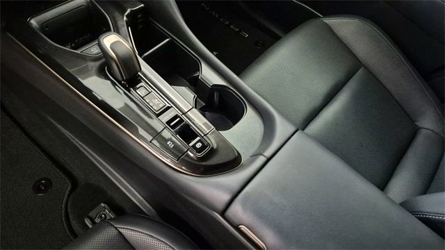 2024 Toyota Crown Platinum