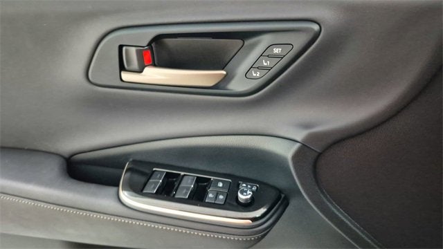 2024 Toyota Crown Platinum