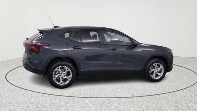 2026 Chevrolet Trax LS - Photo 8