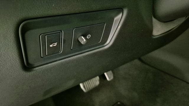 2021 Jaguar F-PACE SVR P550 AWD Automatic