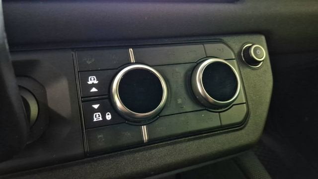 2022 Land Rover Defender X-Dynamic SE