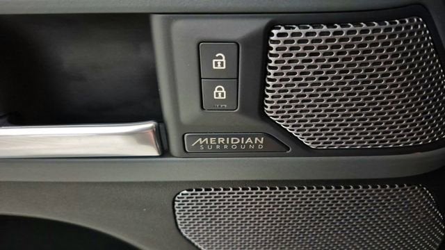 2022 Land Rover Defender X-Dynamic SE