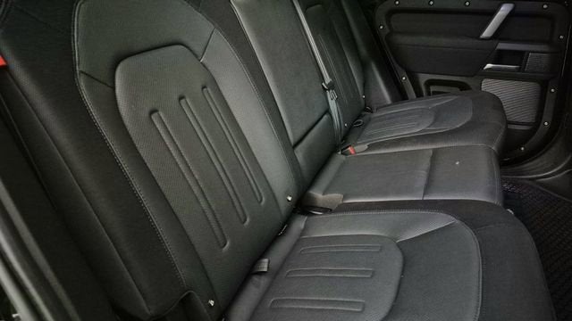 2022 Land Rover Defender X-Dynamic SE