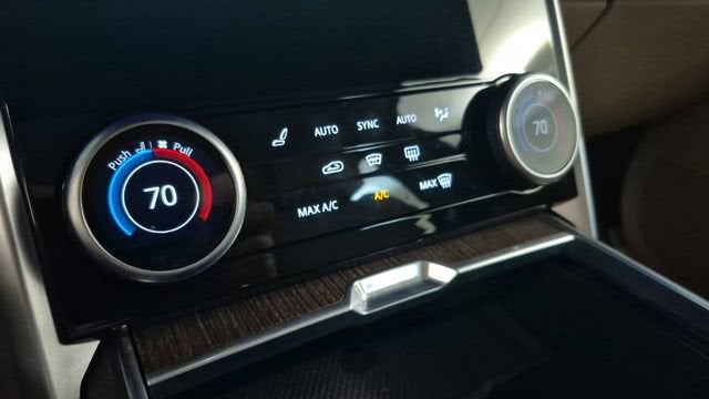 2023 Land Rover Range Rover P400 SE