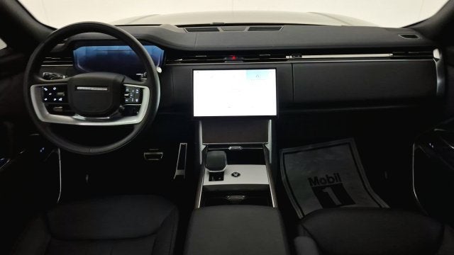 2025 Land Rover Range Rover P400 SE 7 Seat