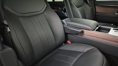 2025 Land Rover Range Rover P400 SE 7 Seat
