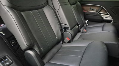 2025 Land Rover Range Rover P400 SE 7 Seat