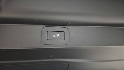 2025 Land Rover Range Rover P400 SE 7 Seat