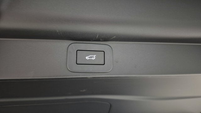 2025 Land Rover Range Rover P400 SE 7 Seat