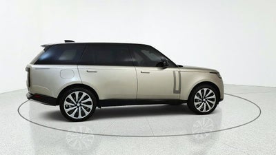2025 Land Rover Range Rover P400 SE 7 Seat
