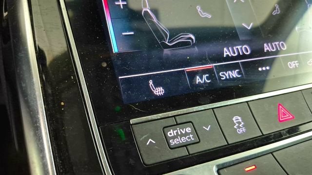 2023 Audi Q7 Premium Plus 45 TFSI quattro Tiptronic