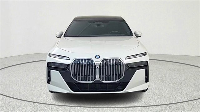2023 BMW 740 i