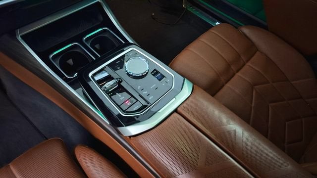 2024 BMW 740i 740i