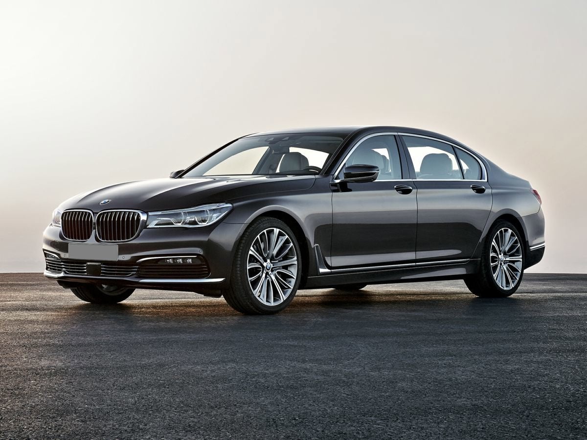 2018 BMW 740i 740i