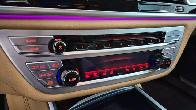 2020 BMW 740i 740i