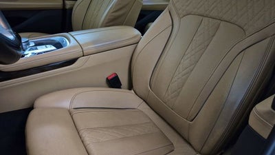 2022 BMW 740 i xDrive