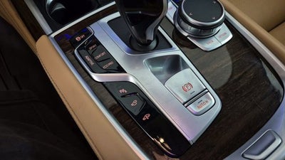 2022 BMW 740 i xDrive