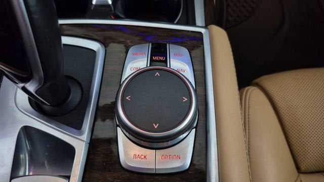 2022 BMW 740 i xDrive