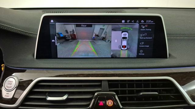 2022 BMW 740 i xDrive