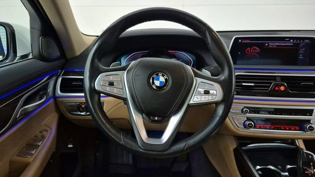 2022 BMW 740 i xDrive
