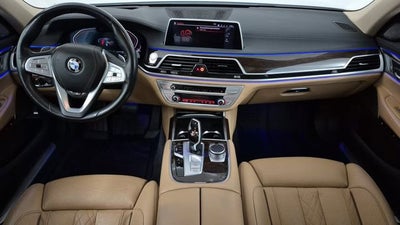 2022 BMW 740 i xDrive